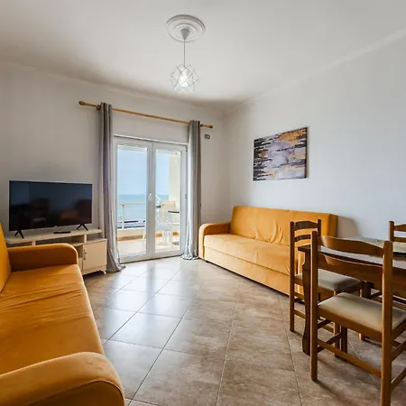 Joy 1 Apartman *